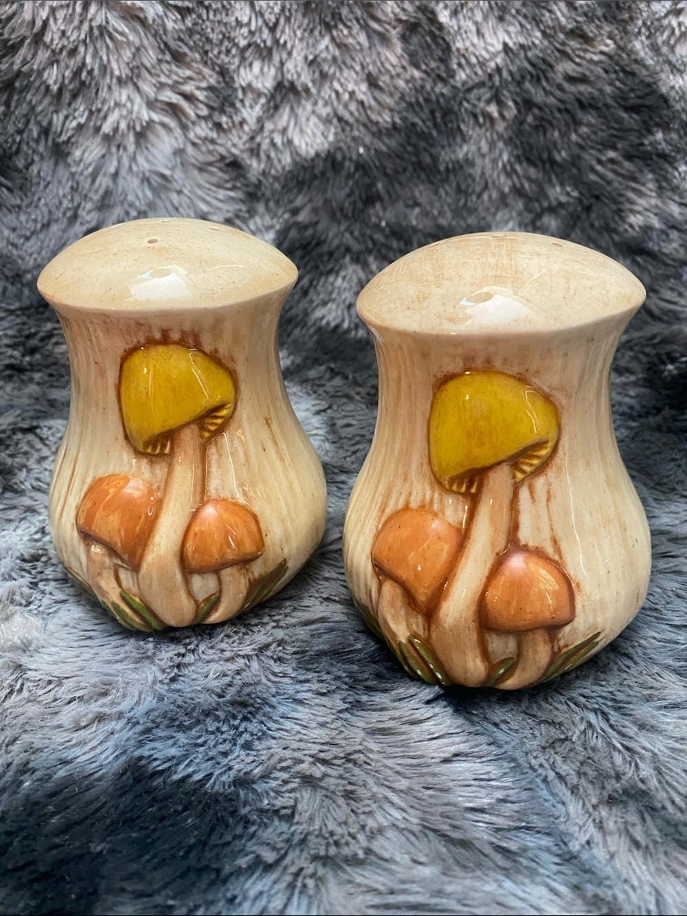 Vintage Hand-Painted Mushroom Ceramic Salt and Pepper Shakers - Yellow & Brown